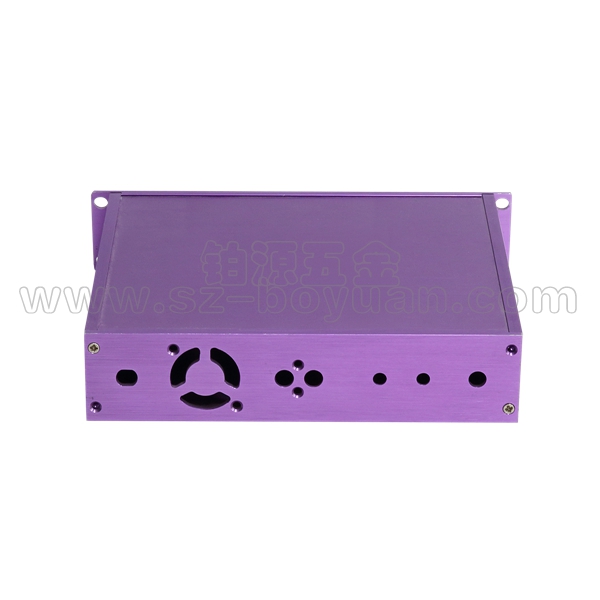 鋁機箱散熱孔位越多？散熱效果就越好嗎？